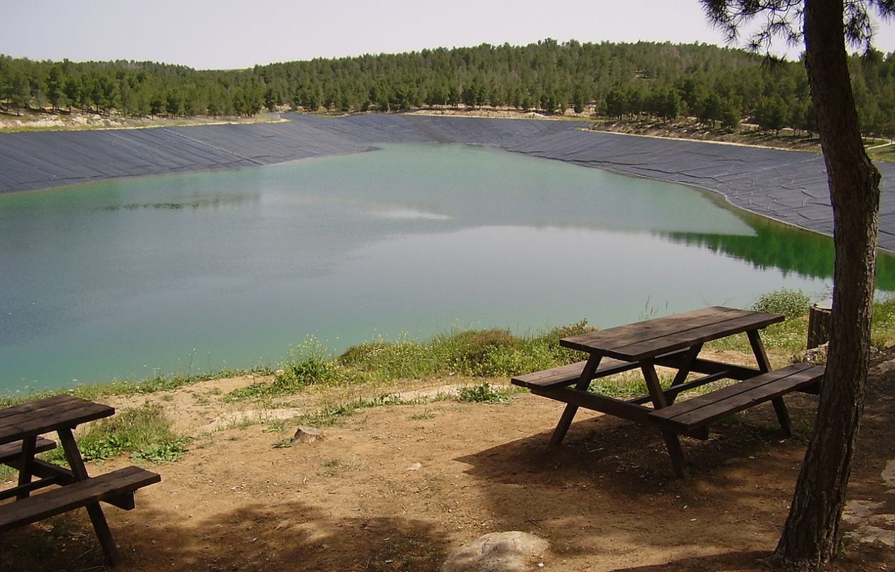עולים בשטח, יורדים בכביש: מסלול GS ממיתר להר עמשא